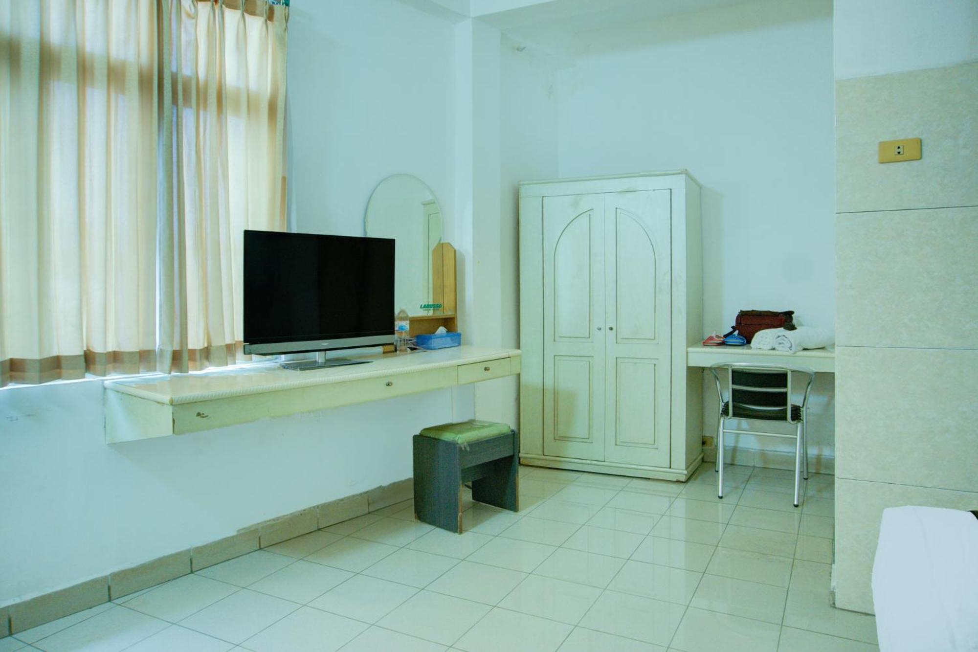 Townhouse Oak Palembang Near Jembatan Ampera Formerly Azzura Hotel Екстериор снимка