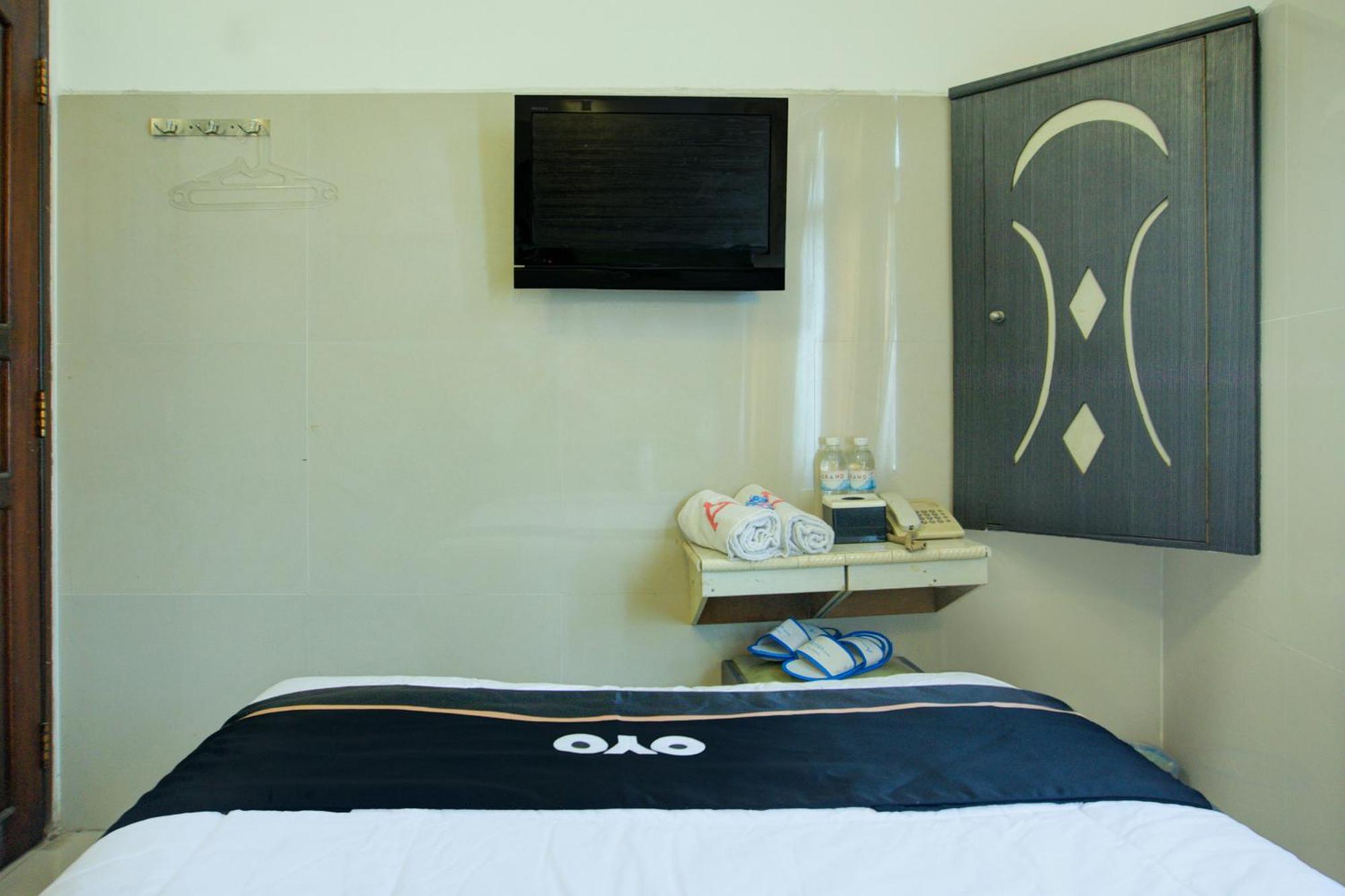 Townhouse Oak Palembang Near Jembatan Ampera Formerly Azzura Hotel Екстериор снимка